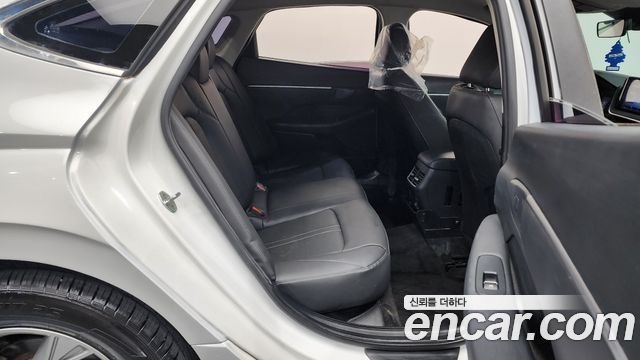 Hyundai Sonata 2020 — photo 11
