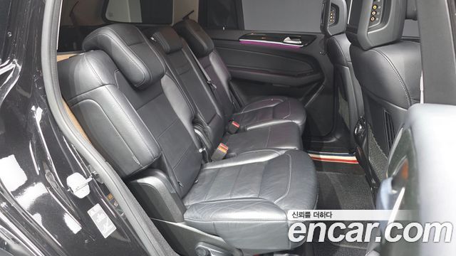 Mercedes-Benz GLS-Class 2017 — photo 18