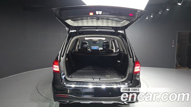 Mercedes-Benz GLS-Class 2017 — photo 26