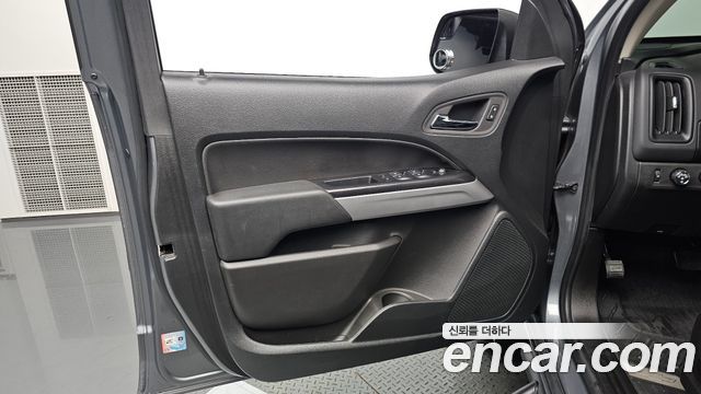 Chevrolet Korea Colorado 2022 — photo 14