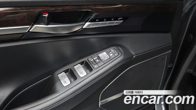 Genesis EQ900 2018 — photo 11