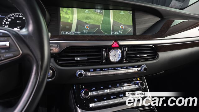 Genesis EQ900 2018 — photo 13