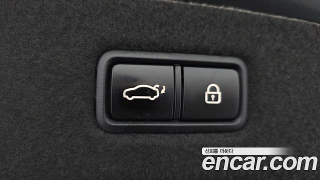Genesis EQ900 2018 — photo 16