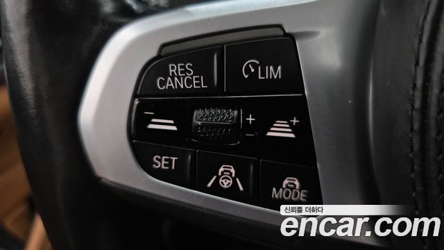 BMW 5-Series 2021 — photo 24
