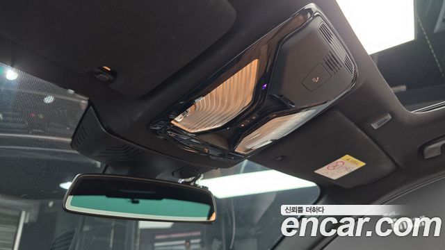 BMW 5-Series 2021 — photo 31