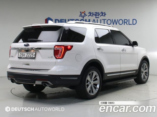 Ford Explorer 2018 — photo 2