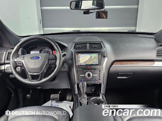 Ford Explorer 2018 — photo 7