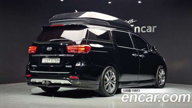 Kia Canival 2020 — photo 2