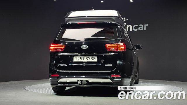 Kia Canival 2020 — photo 4