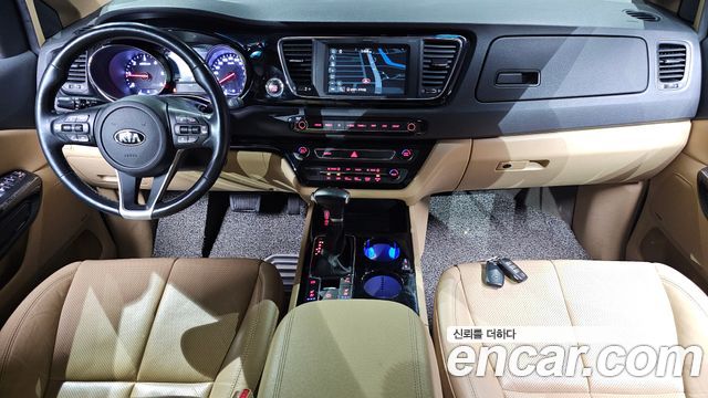 Kia Canival 2020 — photo 7