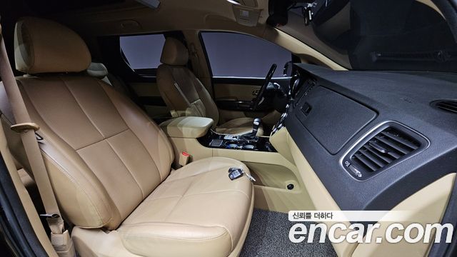 Kia Canival 2020 — photo 10