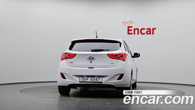 Hyundai i30 2014 — photo 4