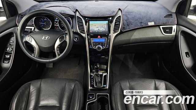 Hyundai i30 2014 — photo 10