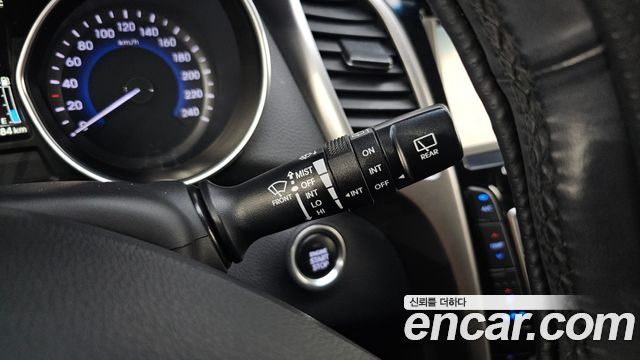 Hyundai i30 2014 — photo 24