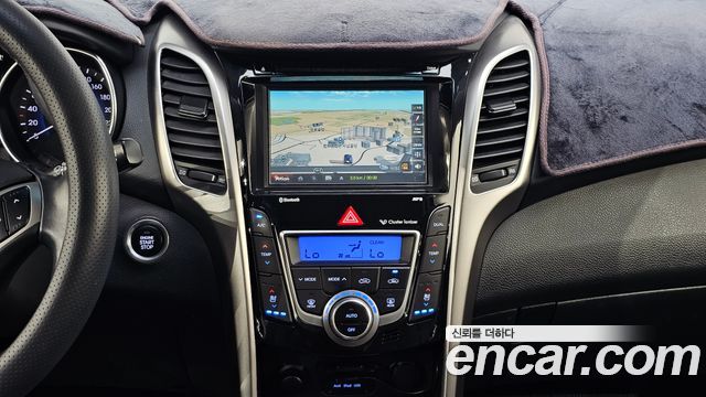 Hyundai i30 2014 — photo 25