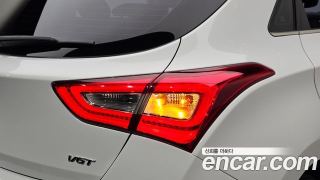 Hyundai i30 2014 — photo 9