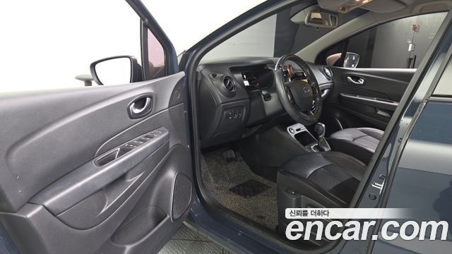 Renault Korea QM3 2018 — photo 13