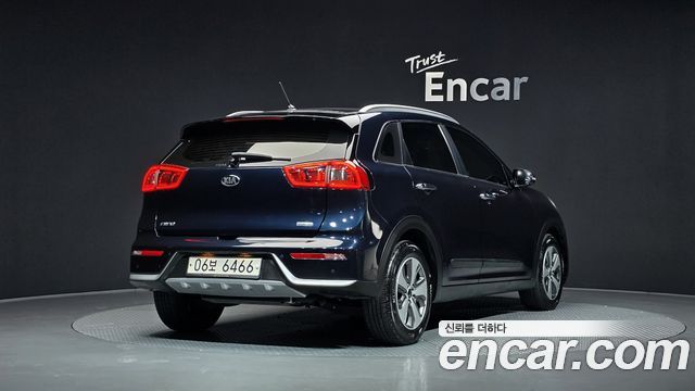 Kia Niro 2018 — photo 4