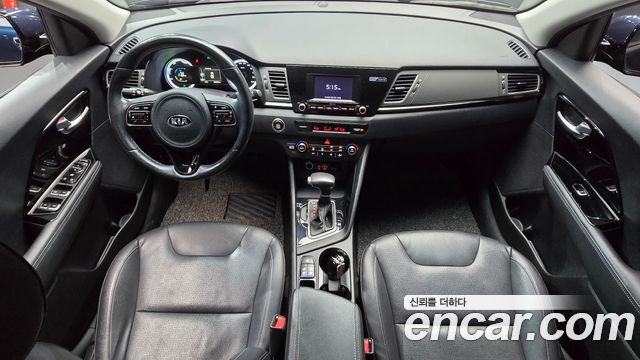 Kia Niro 2018 — photo 10