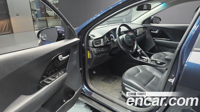 Kia Niro 2018 — photo 13