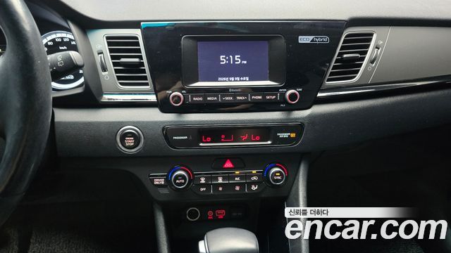 Kia Niro 2018 — photo 20