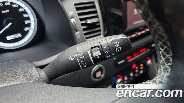 Kia Niro 2018 — photo 26