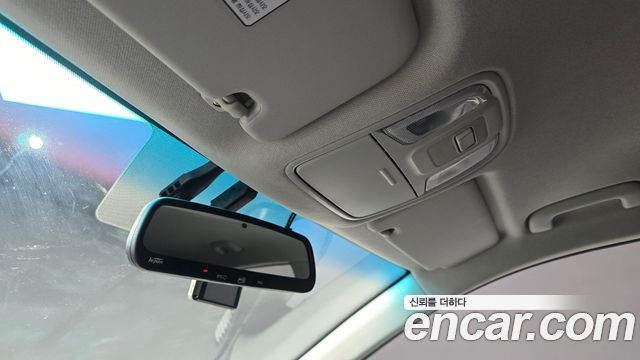 Kia Niro 2018 — photo 28