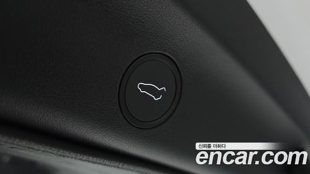 Tesla Model Y 2024 — photo 26