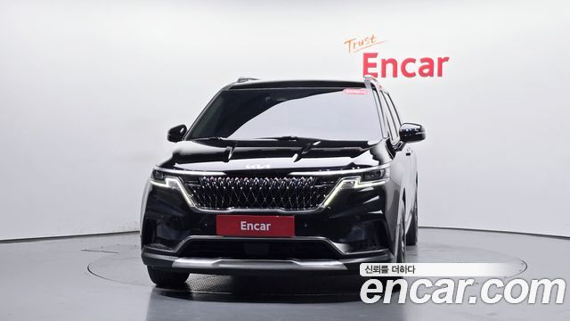 Kia Canival 2023 — photo 3