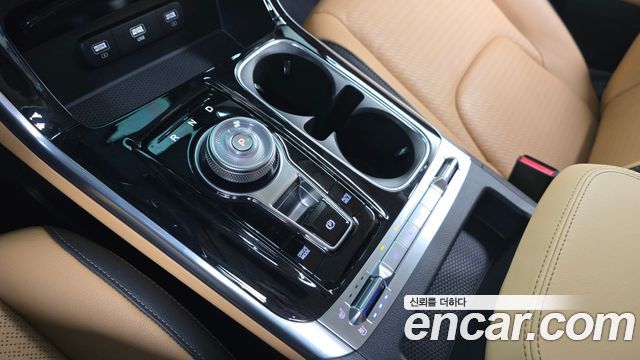 Kia Canival 2023 — photo 12