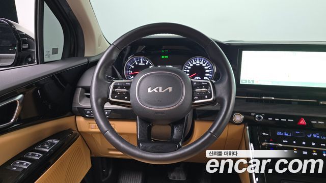 Kia Canival 2023 — photo 18