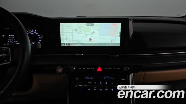Kia Canival 2023 — photo 19