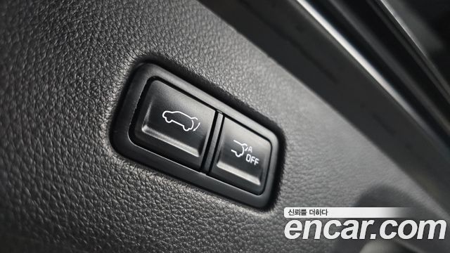 Kia Canival 2023 — photo 26