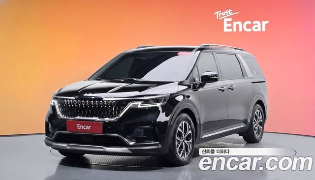 Kia Canival 2023 — photo 1