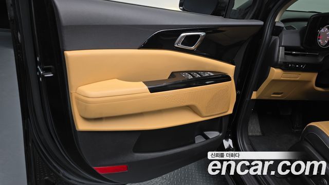 Kia Canival 2023 — photo 14