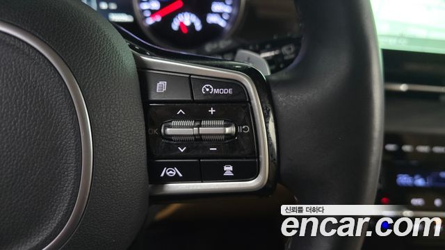 Kia Canival 2023 — photo 28