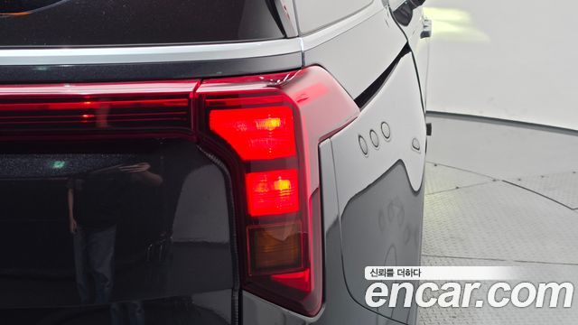 Kia Canival 2025 — photo 9