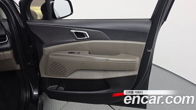 Kia Canival 2025 — photo 14