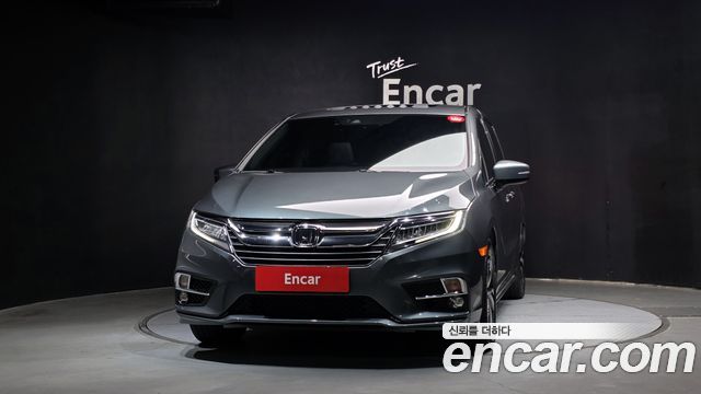 Honda Odyssey 2018 — photo 3