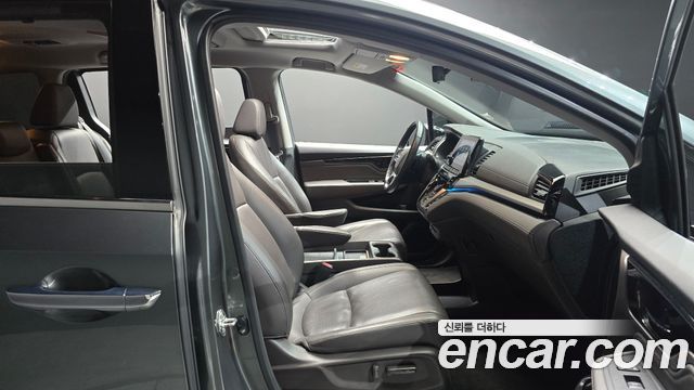 Honda Odyssey 2018 — photo 16