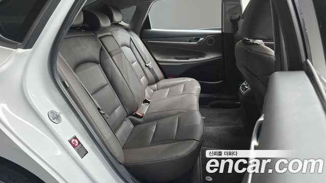Hyundai Grandeur 2018 — photo 17
