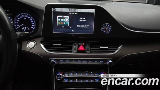 Hyundai Grandeur 2018 — photo 20