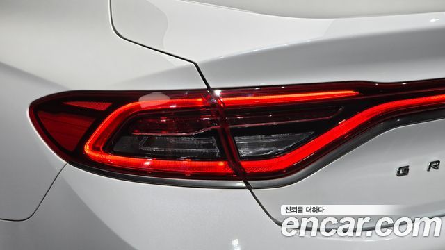 Hyundai Grandeur 2018 — photo 9