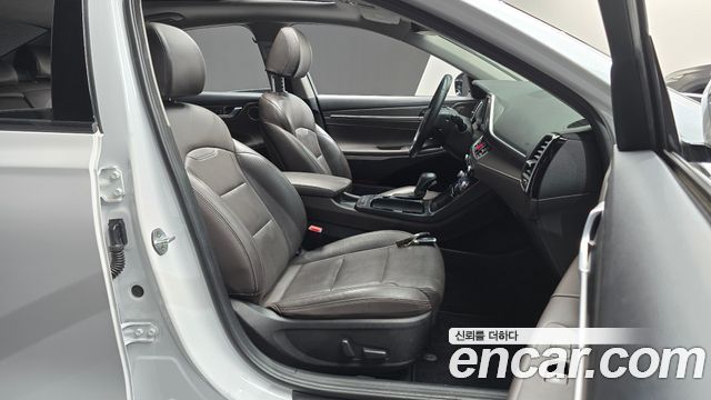 Hyundai Grandeur 2018 — photo 16