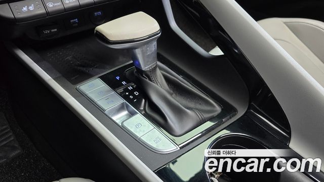 Hyundai AVANTE 2021 — photo 9