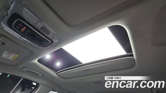 Hyundai AVANTE 2021 — photo 17