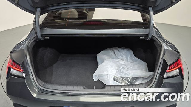 Hyundai AVANTE 2021 — photo 18