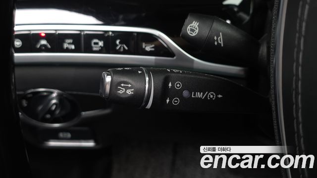 Mercedes-Benz S-Class 2016 — photo 17