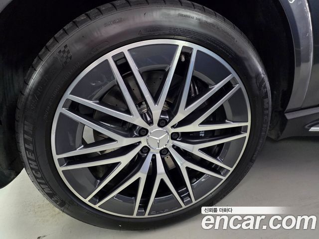 Mercedes-Benz GLE-Class 2025 — photo 5