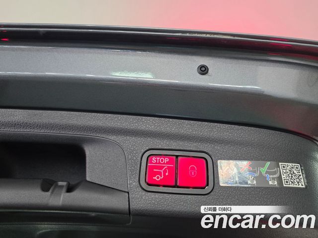 Mercedes-Benz GLE-Class 2025 — photo 6